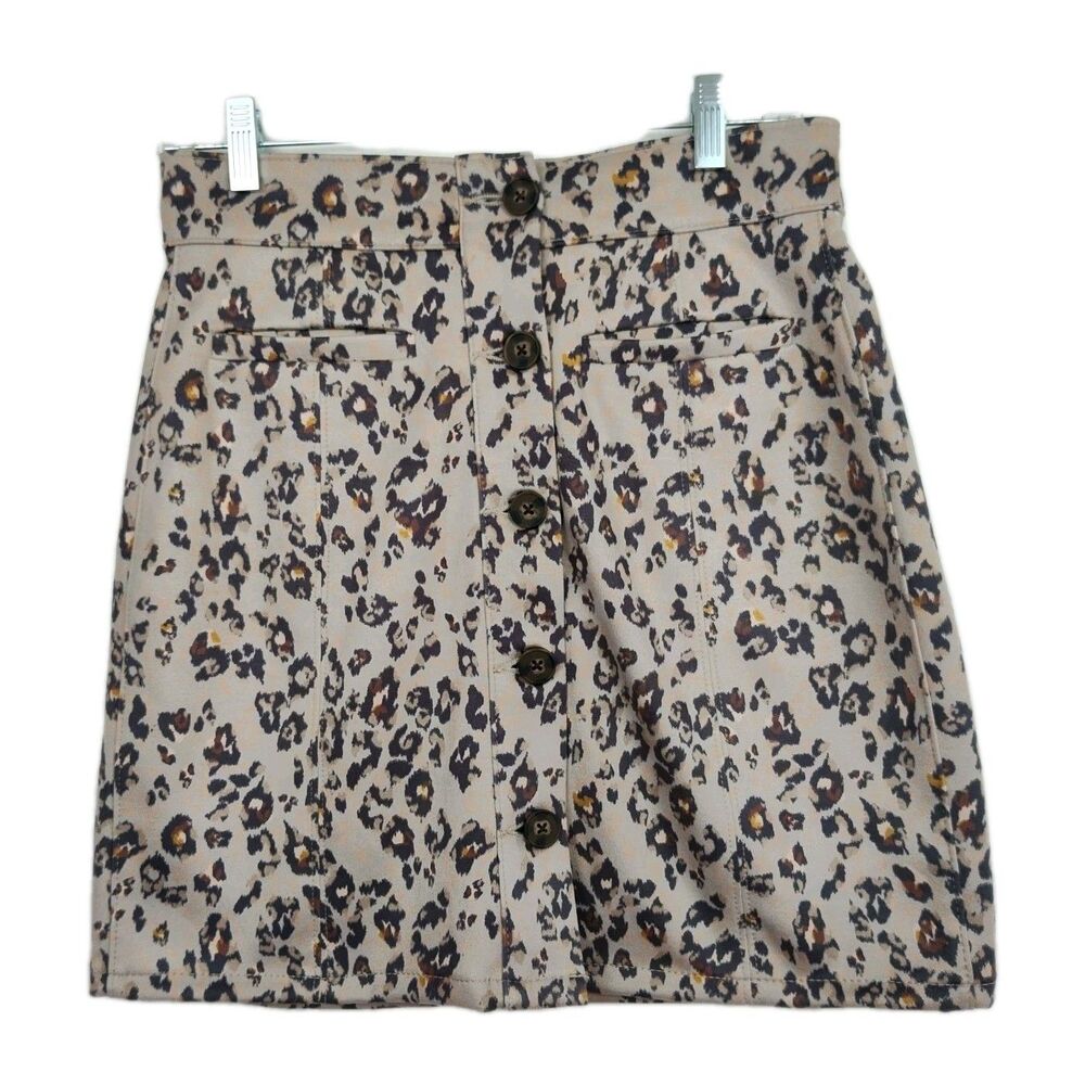 Maurice's women's animal-print skirt, size 4, button-up, pockets, tan VGC